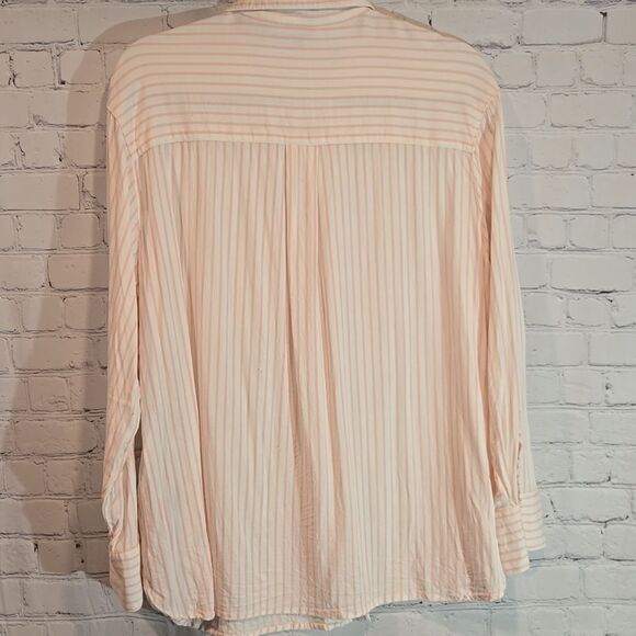 Torrid Rayon Button Front Shirt Size 1 - Picture 7 of 11